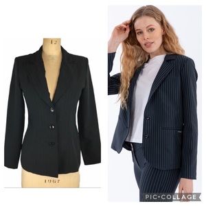 3/$30 Garage Y2K Vintage Pinstriped Dark Academia Blazer